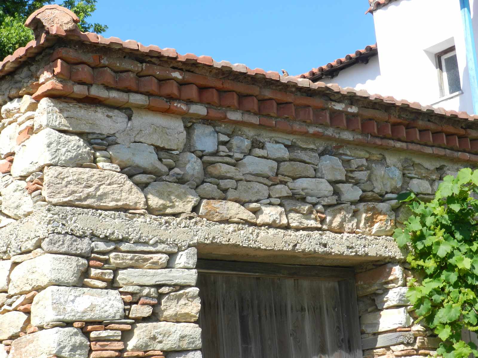 Skopelos house Maintenance