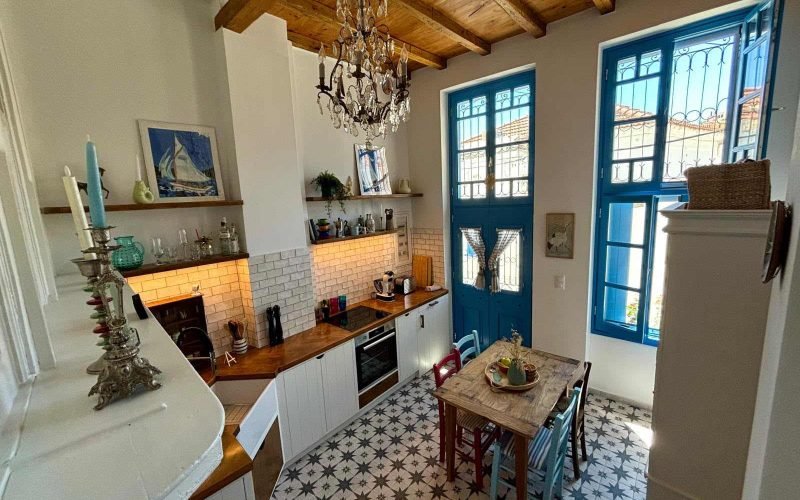Beautiful Town house ready to move in