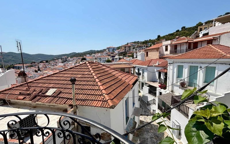 Beautiful Town house ready to move in
