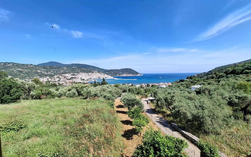 Two apartmnets and two studios with stunning views