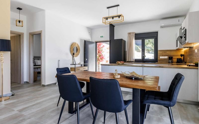 Exquisite villa in Glossa with pool and panoramic views