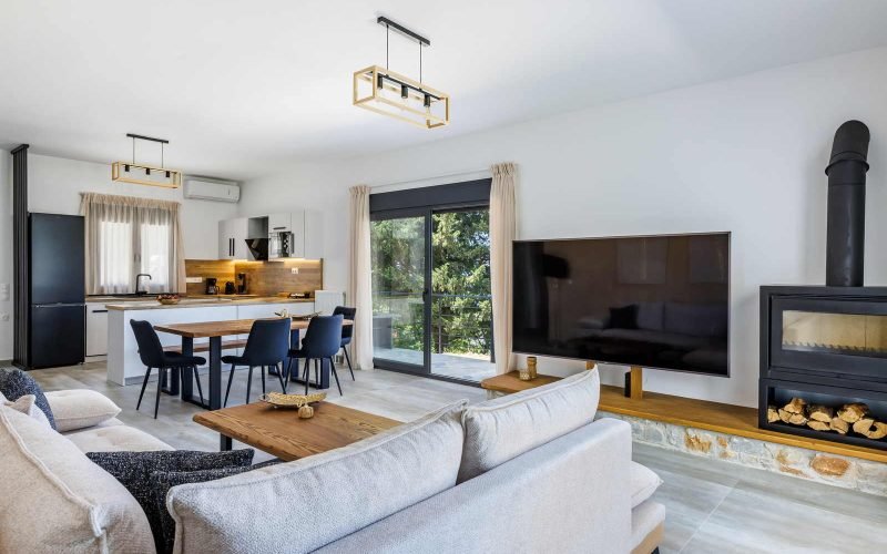 Exquisite villa in Glossa with pool and panoramic views