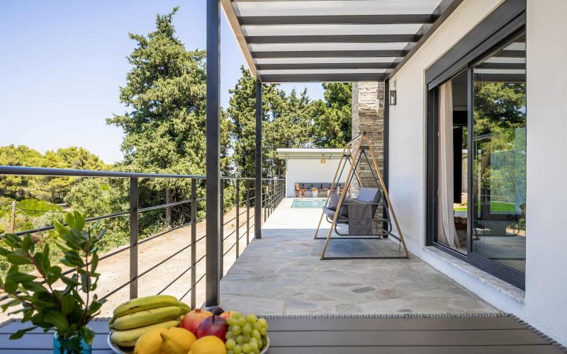 Exquisite villa in Glossa with pool and panoramic views