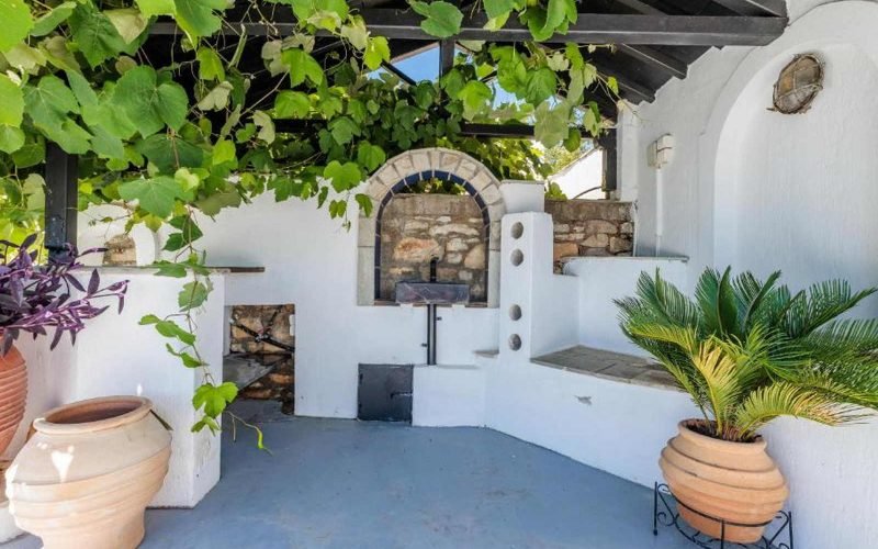 Luxurious Villa with Breathtaking views to the Sporades Islands