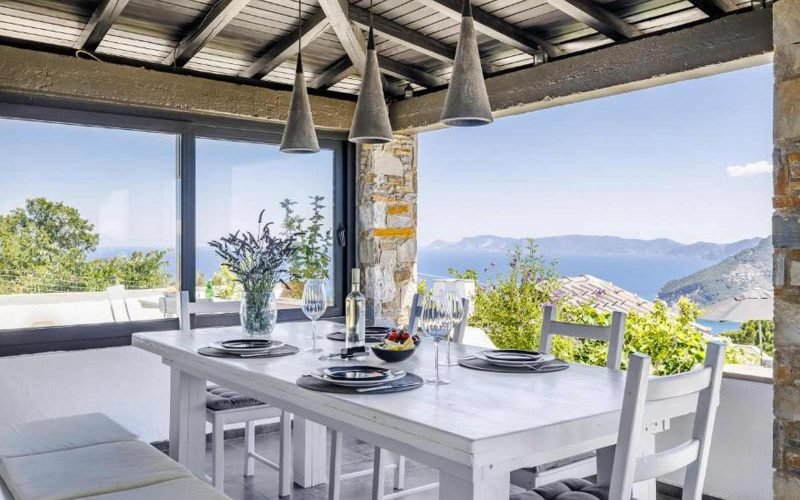 Luxurious Villa with Breathtaking views to the Sporades Islands