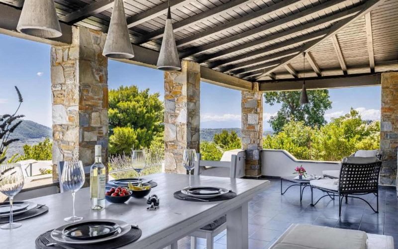 Luxurious Villa with Breathtaking views to the Sporades Islands