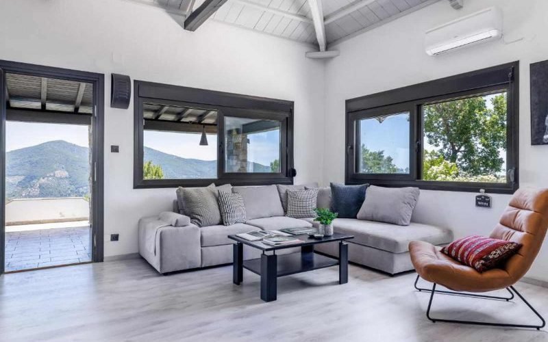 Luxurious Villa with Breathtaking views to the Sporades Islands