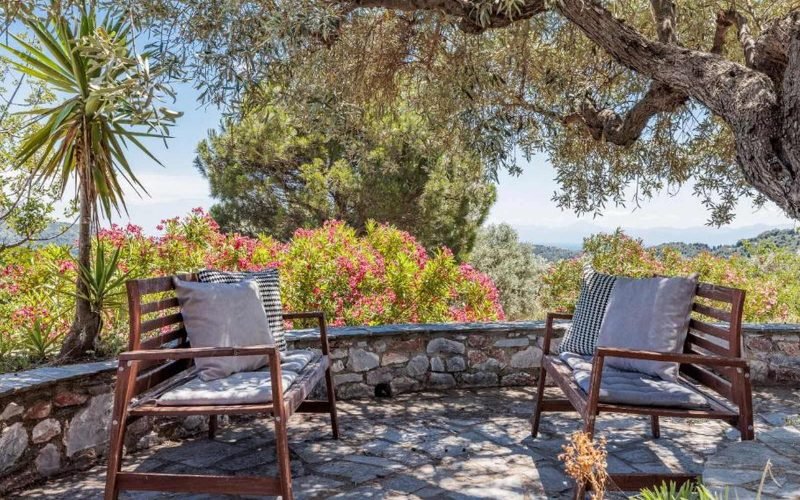 Luxurious Villa with Breathtaking views to the Sporades Islands