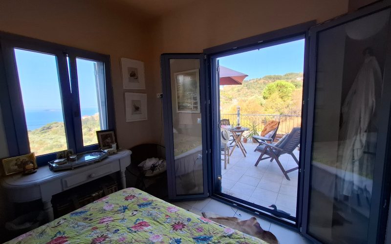 Magnificent Glossa pool villa with views