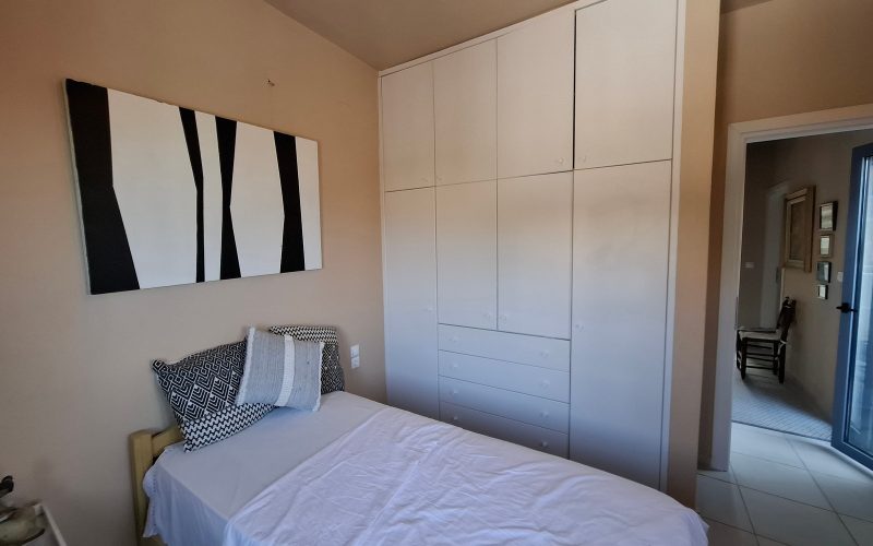 Magnificent Glossa pool villa with views