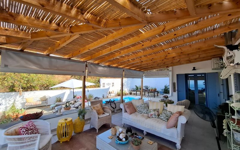 Magnificent Glossa pool villa with views