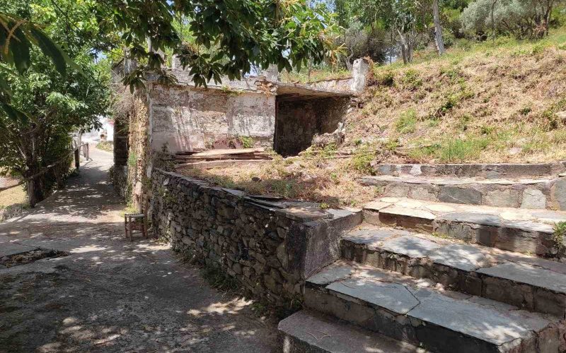 Complex of cottages in the countryside of Pyrgos area
