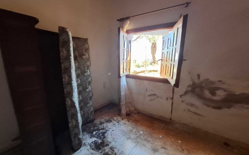 Skopelos Beachfront property to renovate