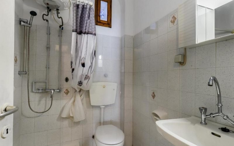 Skopelos Town property ready to move in