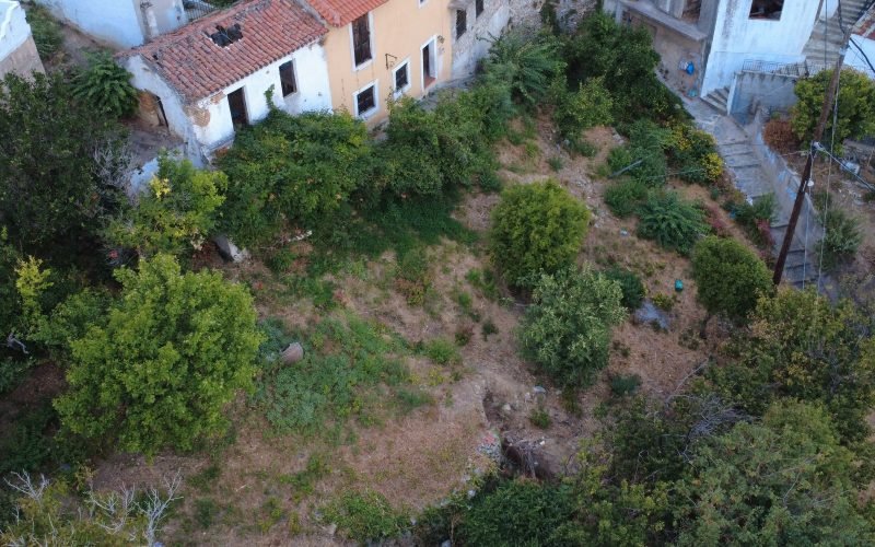 Spacious Skopelos town plot with ruined house