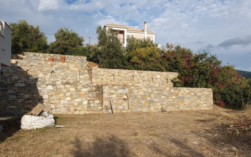 Spacious villa in Stafilos with views to Skopelos Town and port