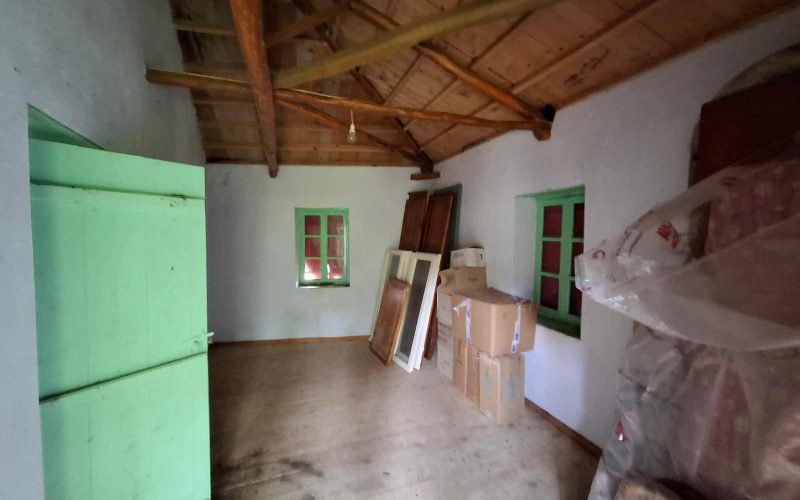 Traditional cottage to renovate