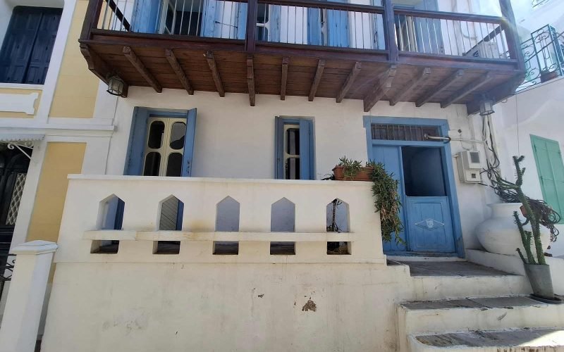 Spacious Traditional Town house