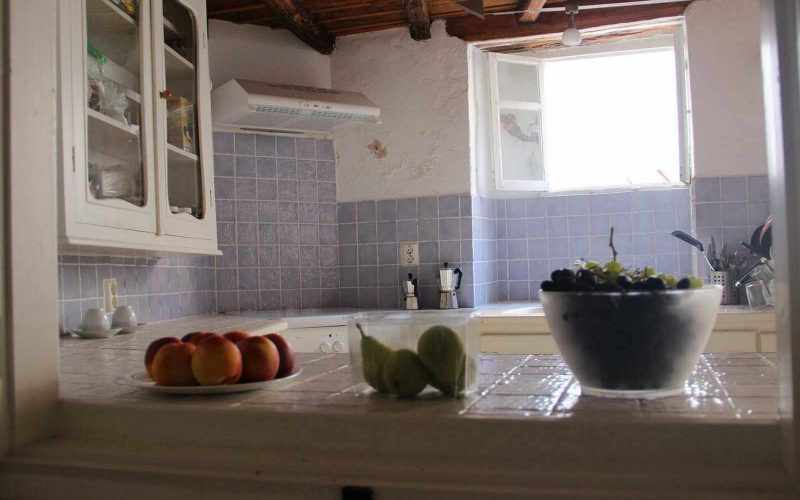 Cozy property with yard in Skopelos Town Kitchen