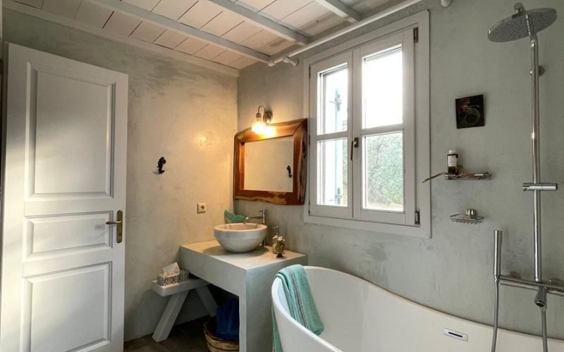 Villa Athina with spectacular views to Skopelos Town Bay