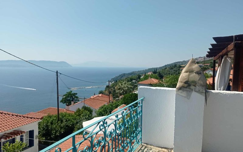 Pretty cottage with views to the Sea in Old Klima