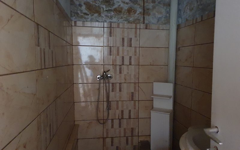 Cosy house with terrace and views in Old Klima Village