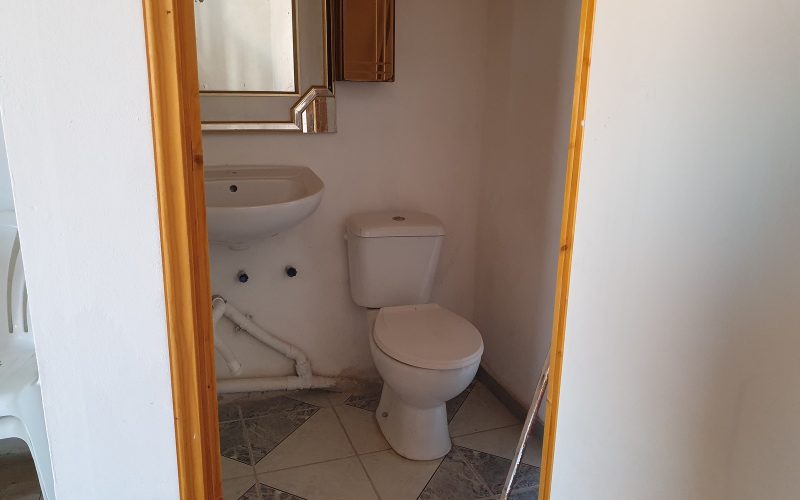 Cosy house with terrace and views in Old Klima Village