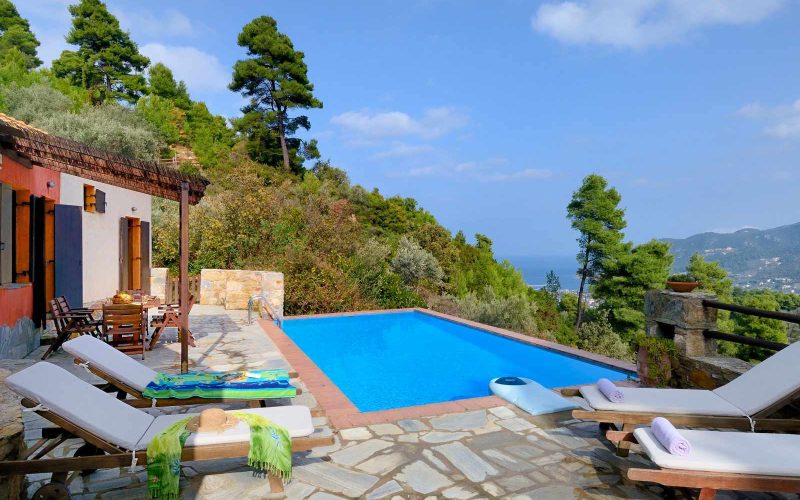 Three private pool villas in Pefkias area on Skopelos Island Arktos
