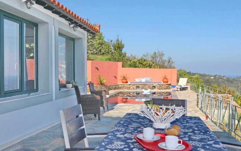Two bedroom Villa with swimming pool and views to the Aegean