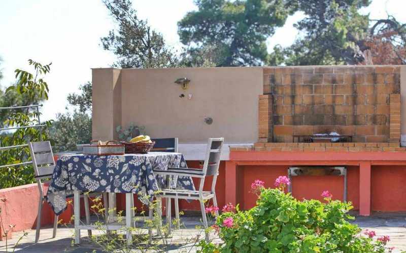 Two bedroom Villa with swimming pool and views to the Aegean BBQ area