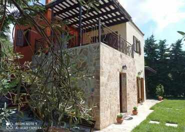 Wonderful villa with pool in Loutraki area with views