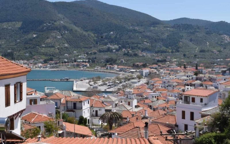 Skopelos Town House with terrace with views and spacious yard Views