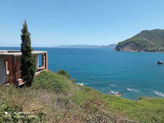 Unfinished property close to Skopelos Town with best views