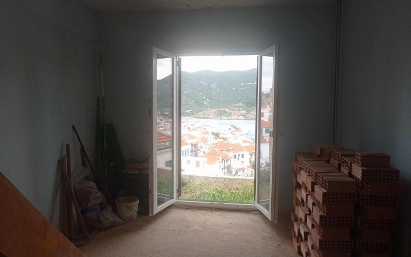 Spacious Town house with best views to the Sea and Skopelos Town