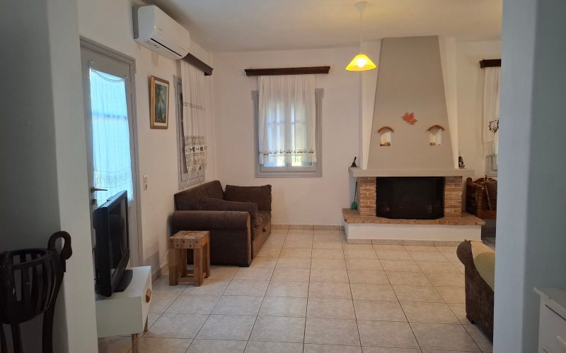 Cottage in N. Klima walking distance to the beach