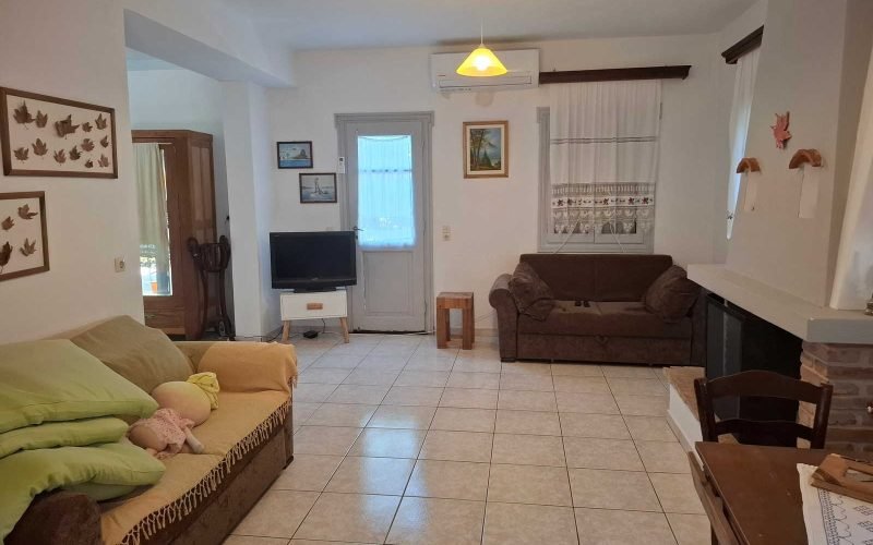 Cottage in N. Klima walking distance to the beach