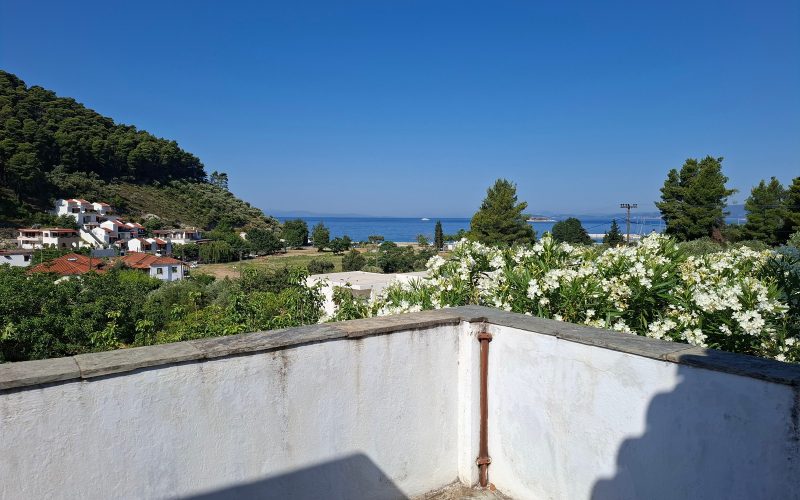 Cottage in N. Klima walking distance to the beach