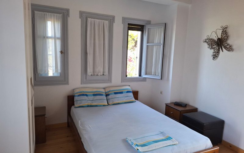 Cottage in N. Klima walking distance to the beach