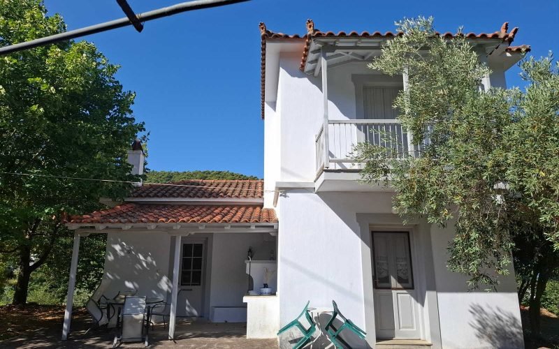 Cottage in N. Klima walking distance to the beach