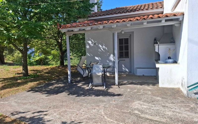 Cottage in N. Klima walking distance to the beach