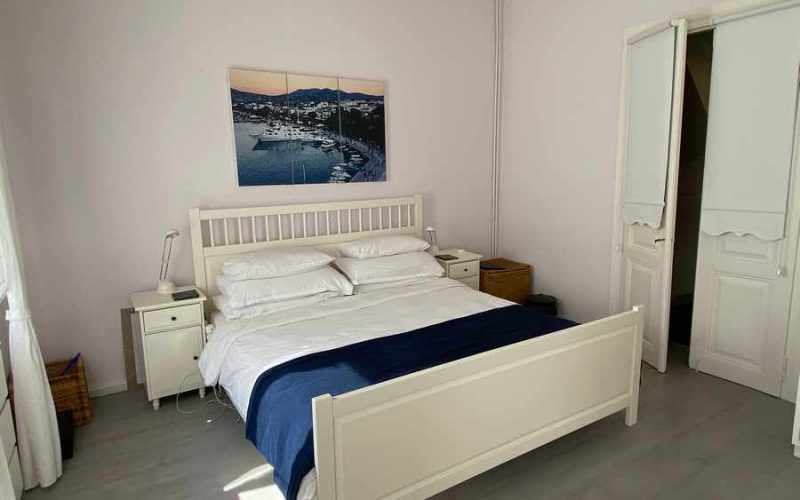Traditional Renovated property inside Skopelos Town Bedroom