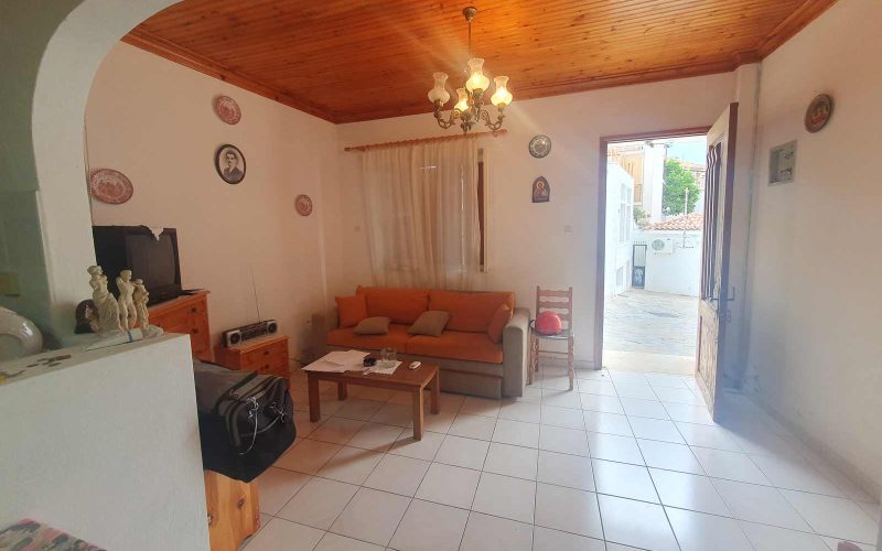 Spacious traditional property in centre of Skopelos Town