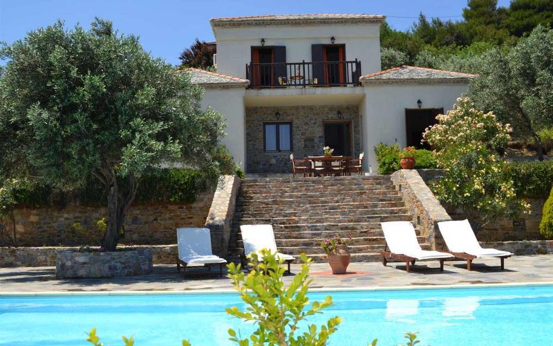 Spacious villa with best views overlooking Skopelos Town and port