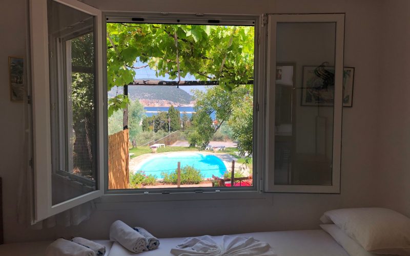 Two apartments with pool and views close to Skopelos Town