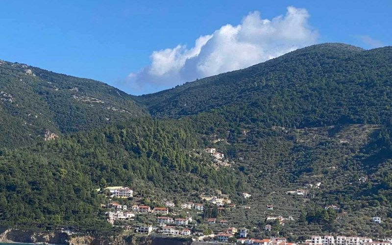 Stylish Skopelos Town house with balcony and views