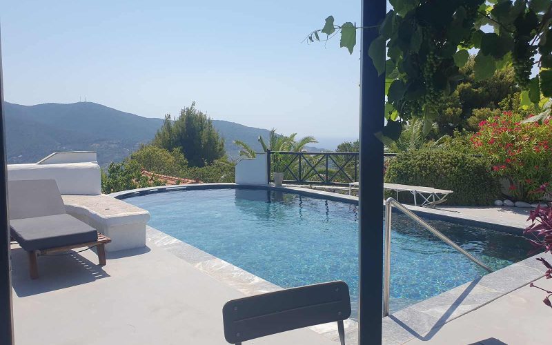 Luxurious Villa with Breathtaking views to the Sporades Islands