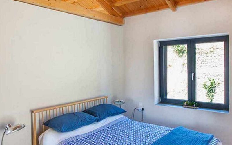 Complex of cottages with best views to the Aegean Sea Double bed bedroom