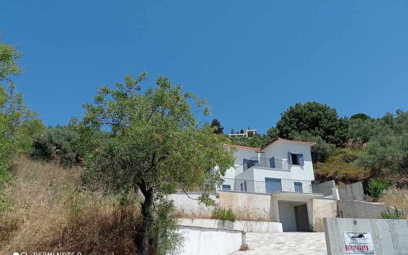 Villa with swimming pool and Seaviews in Glossa