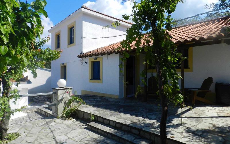 Traditional cottage in the area of Alikias