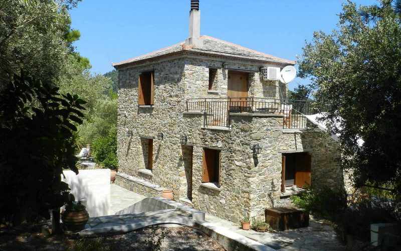 Stone made Villa with swimming pool and views The property